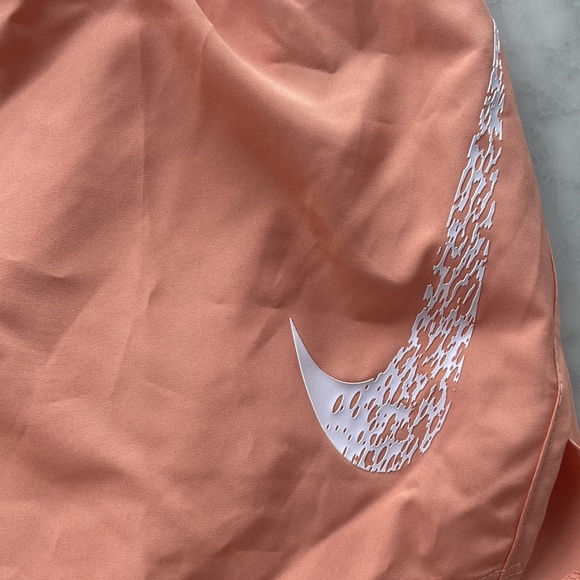 NIKE running shorts size M - Picture 4 of 9